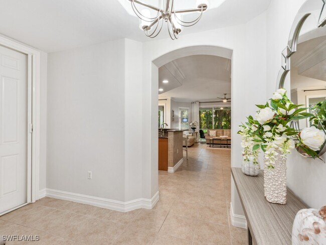 Building Photo - 2012 Tarpon Bay Dr N