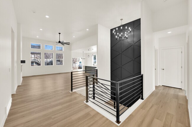 Building Photo - 1605 S 1100 W