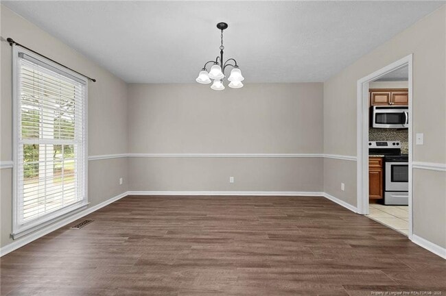 Building Photo - 810 Whispering Pines Rd