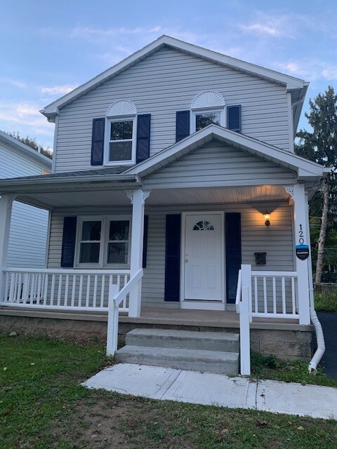 Building Photo - 120 Barberry Ter