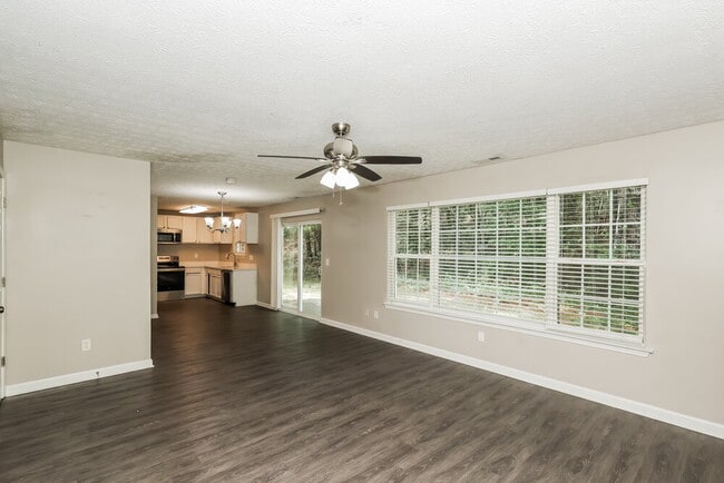 Building Photo - 5201 Summer Brooke Ct