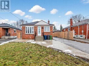 Building Photo - 17 Strode Dr