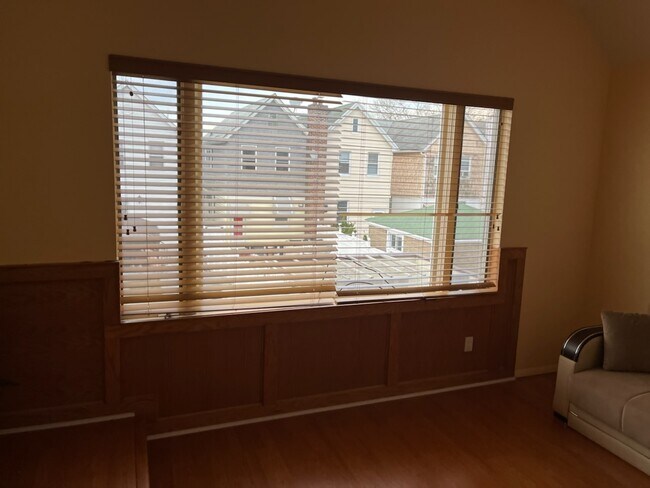 Foto del edificio - 1453 E 64th St