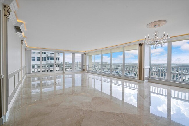 Foto del edificio - 4020 N Ocean Blvd