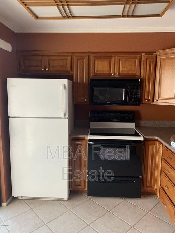 Foto del edificio - 9275 E Mission Ln