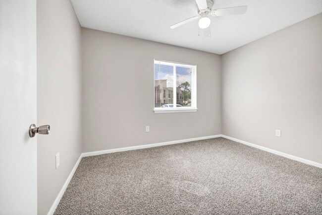 Building Photo - Bentree Apartments