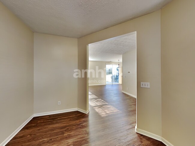 Building Photo - 408 Windcroft Cir NW