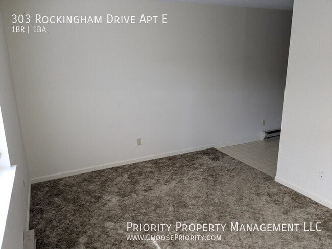 Building Photo - 303 Rockingham Dr