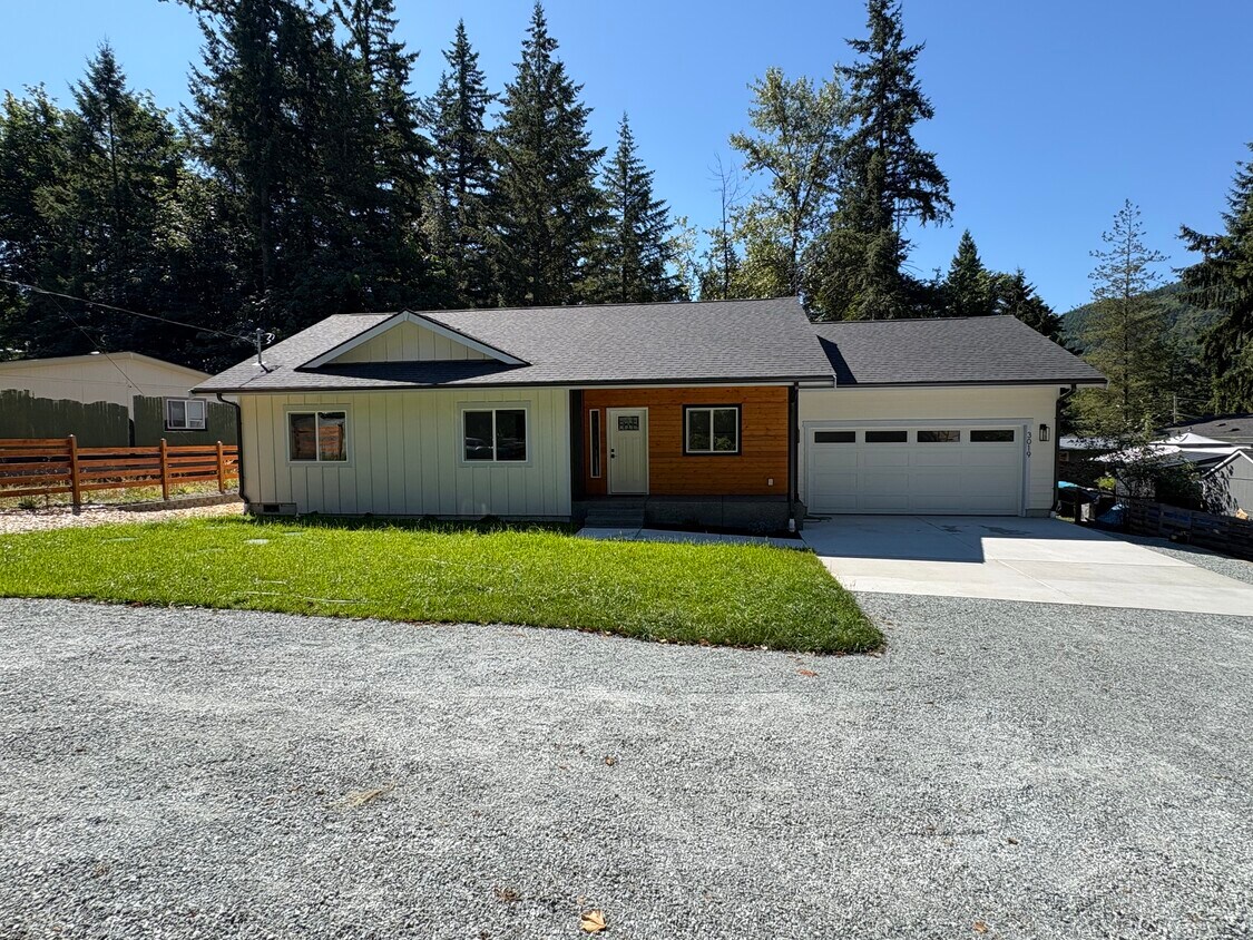 Foto principal - 3019 Hemlock Way