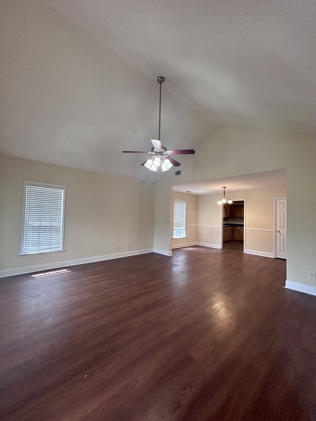 Building Photo - 7 Cromartie Dr