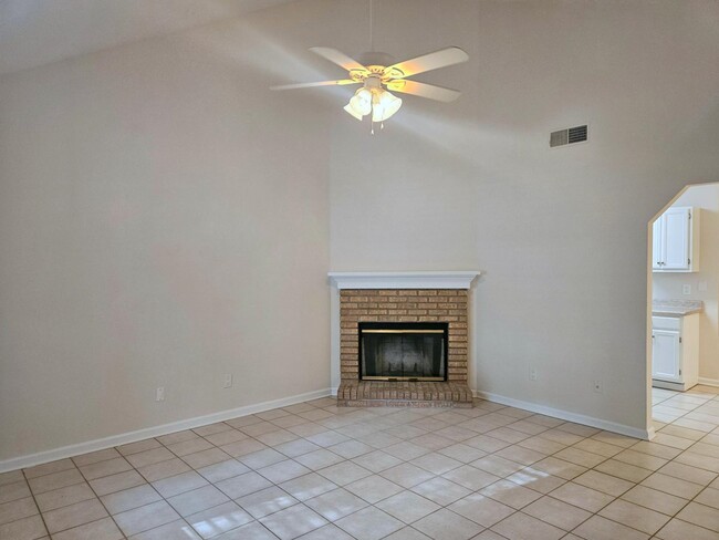 Foto del edificio - 433 Richview Park Cir W