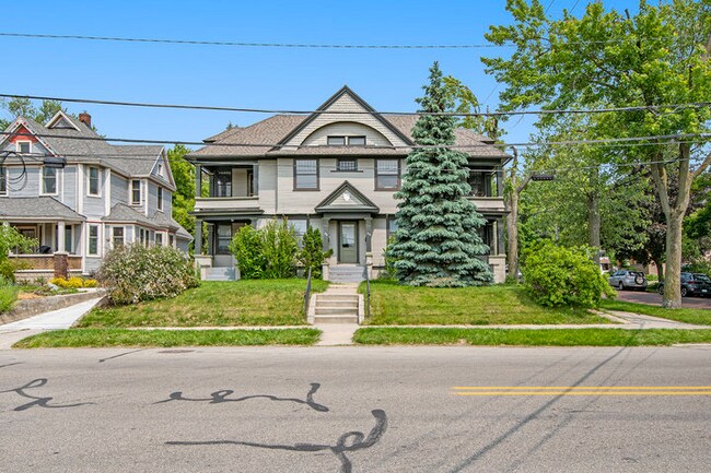 Foto del edificio - 456 Lafayette Ave SE