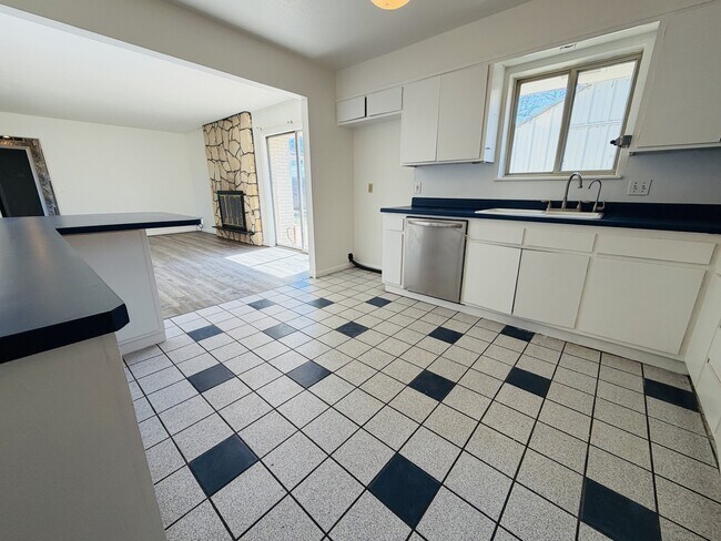 Foto del edificio - 3324 NW 64th St