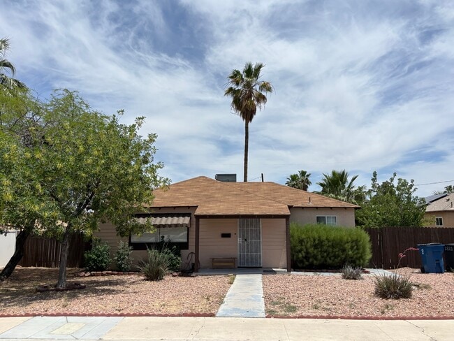 Building Photo - 1337 Melville Dr
