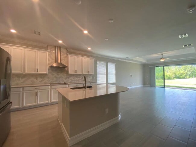 Building Photo - 21656 Violet Periwinkle Dr