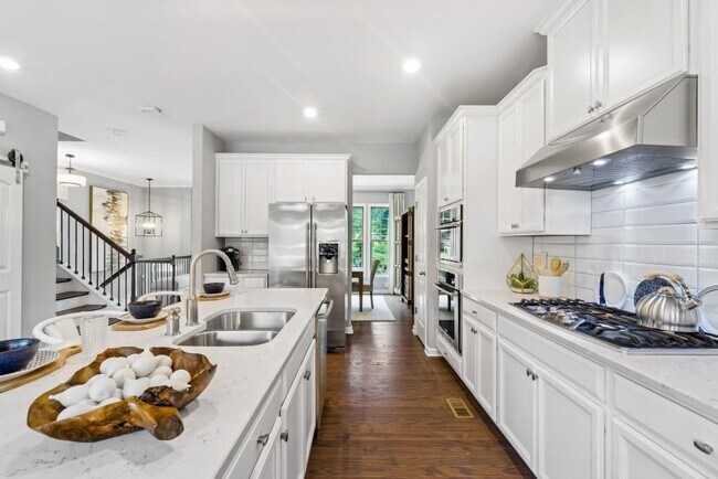 Foto del edificio - 2491 Ashford Oaks Dr
