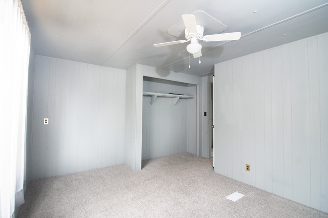 Foto del edificio - 704 Vine Ave