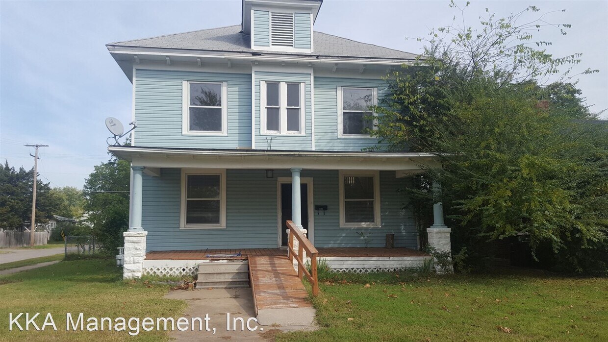 1100 S Dewey Ave, Bartlesville, OK 74003 House Rental in Bartlesville