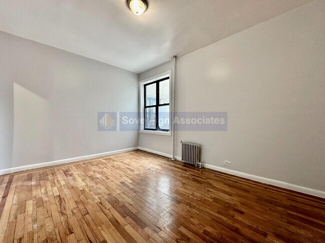 Foto del edificio - 518 W 204th St