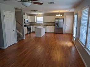 Building Photo - 4409 Hoffman Dr