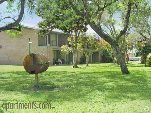 Pecan Valley Golf Club Apartaments - Pecan Valley  Golf Apartments