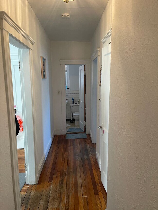 Building Photo - 1-bed Coolidge Corner Brookline H+HW