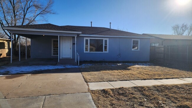 Building Photo - 1012 E Brazos St