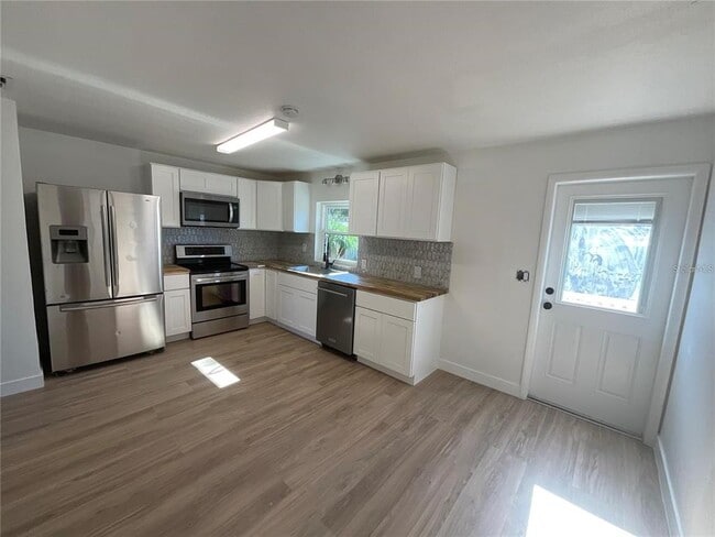 Foto del edificio - 117 Deen Blvd