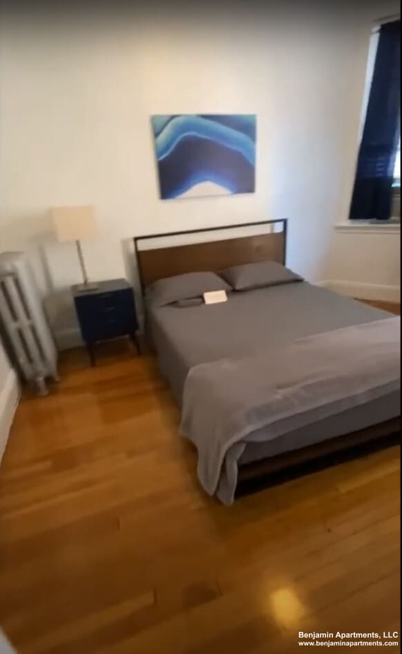 Foto del edificio - 121 Park Dr