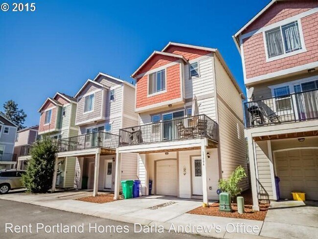 Building Photo - 3 br, 2.5 bath House - 13004 SE Division S...