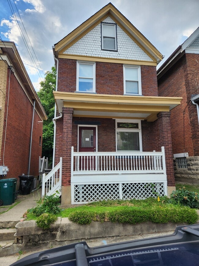 Building Photo - 2217 Wheeler St