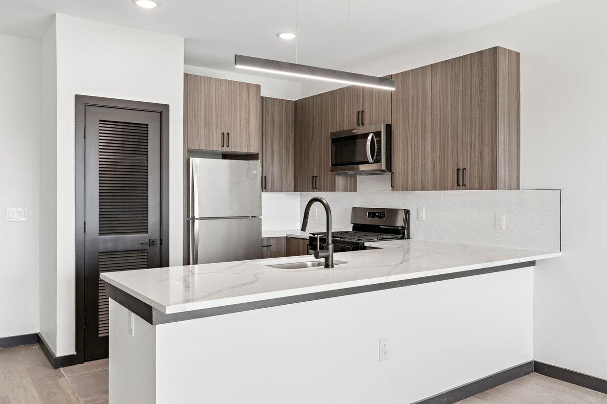 Foto principal - 132 MALLORY Ave