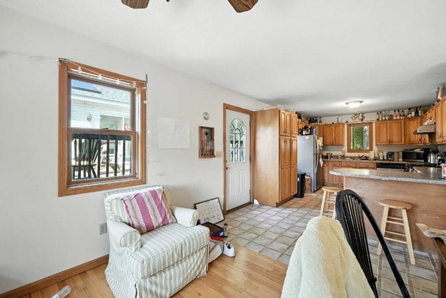 Building Photo - 39 Valley Ln