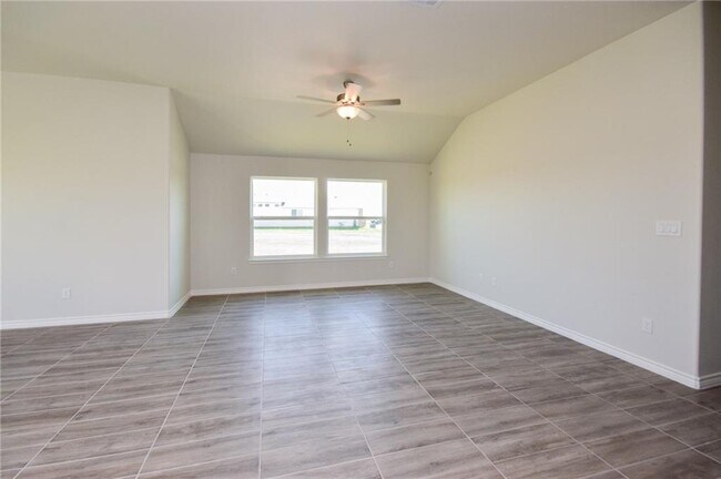 Foto del edificio - 1266 Thames Dr