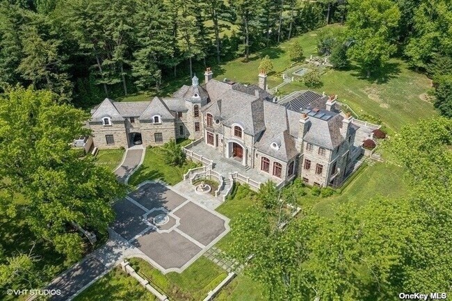 Foto del edificio - 102 Horseshoe Rd