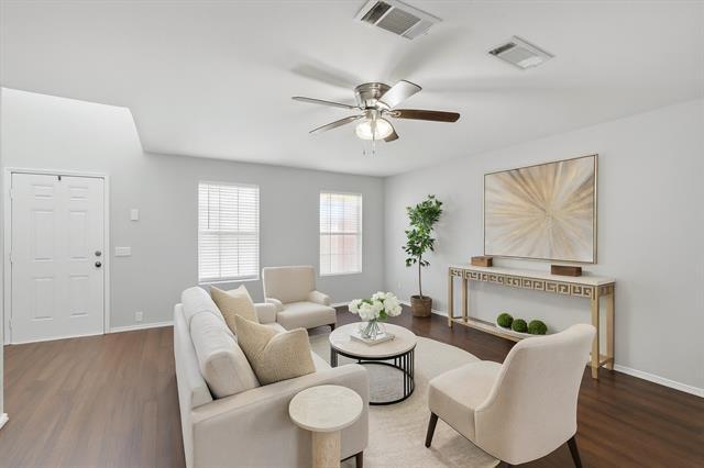 Foto del edificio - 9005 Wagon Trail