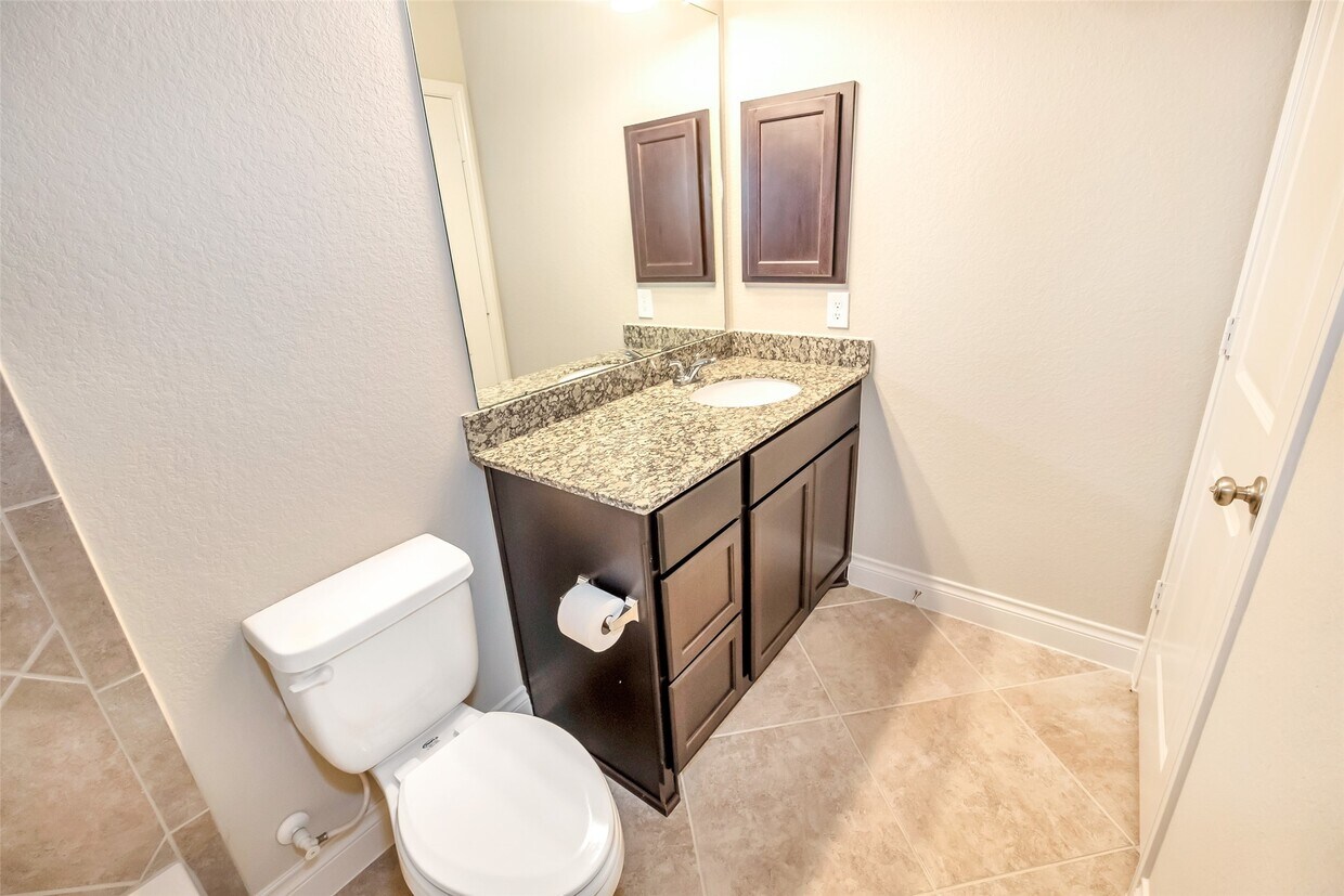 Foto del edificio - 2911 River Flower Ln