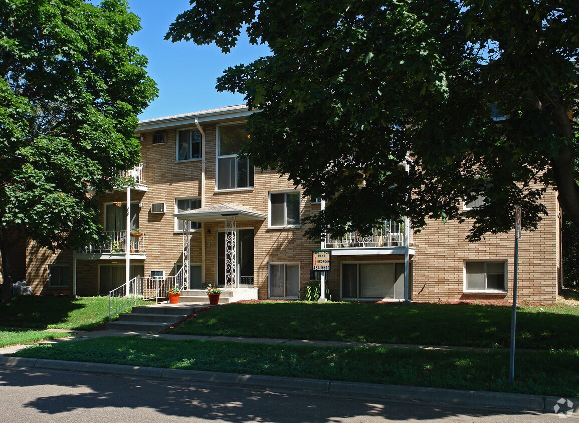 Primary Photo - 1471 Wynne Ave