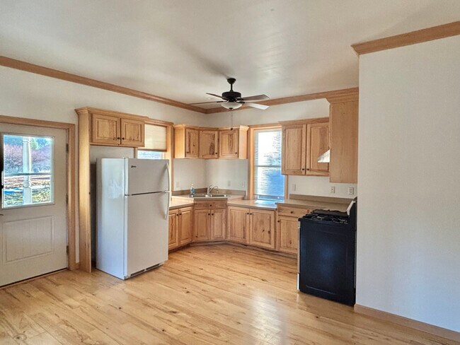 Foto del edificio - 1583 Clark Hill Rd