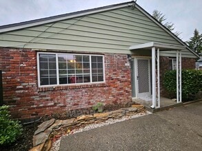 Building Photo - 1814 NE 19th St Building Photo - 1814 NE 19th St