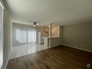 Building Photo - bun183