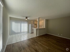 Building Photo - bun183