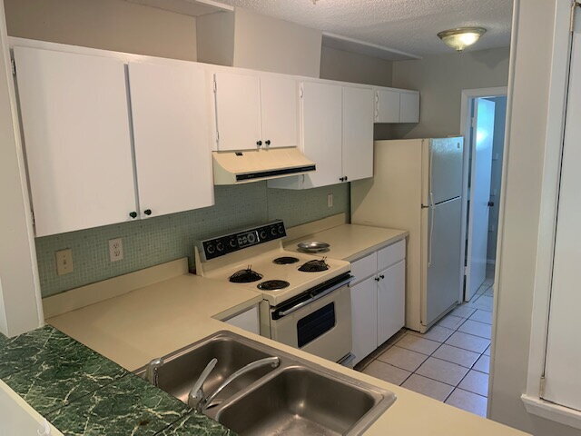 Foto del edificio - "Charming 2-Bed Townhouse Retreat in Fort Walton Beach!"