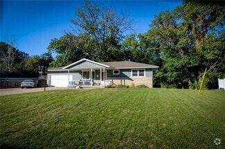 Building Photo - 858 Haynes Dr