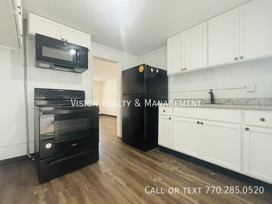 Foto principal - Newly renovated 2 bed, 1 bath