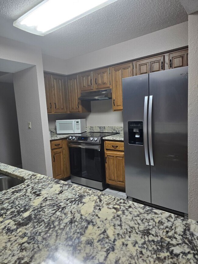 Foto del edificio - Pier West Condo