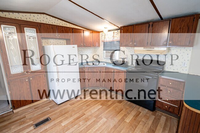 Foto del edificio - 112 Enchanted Dr