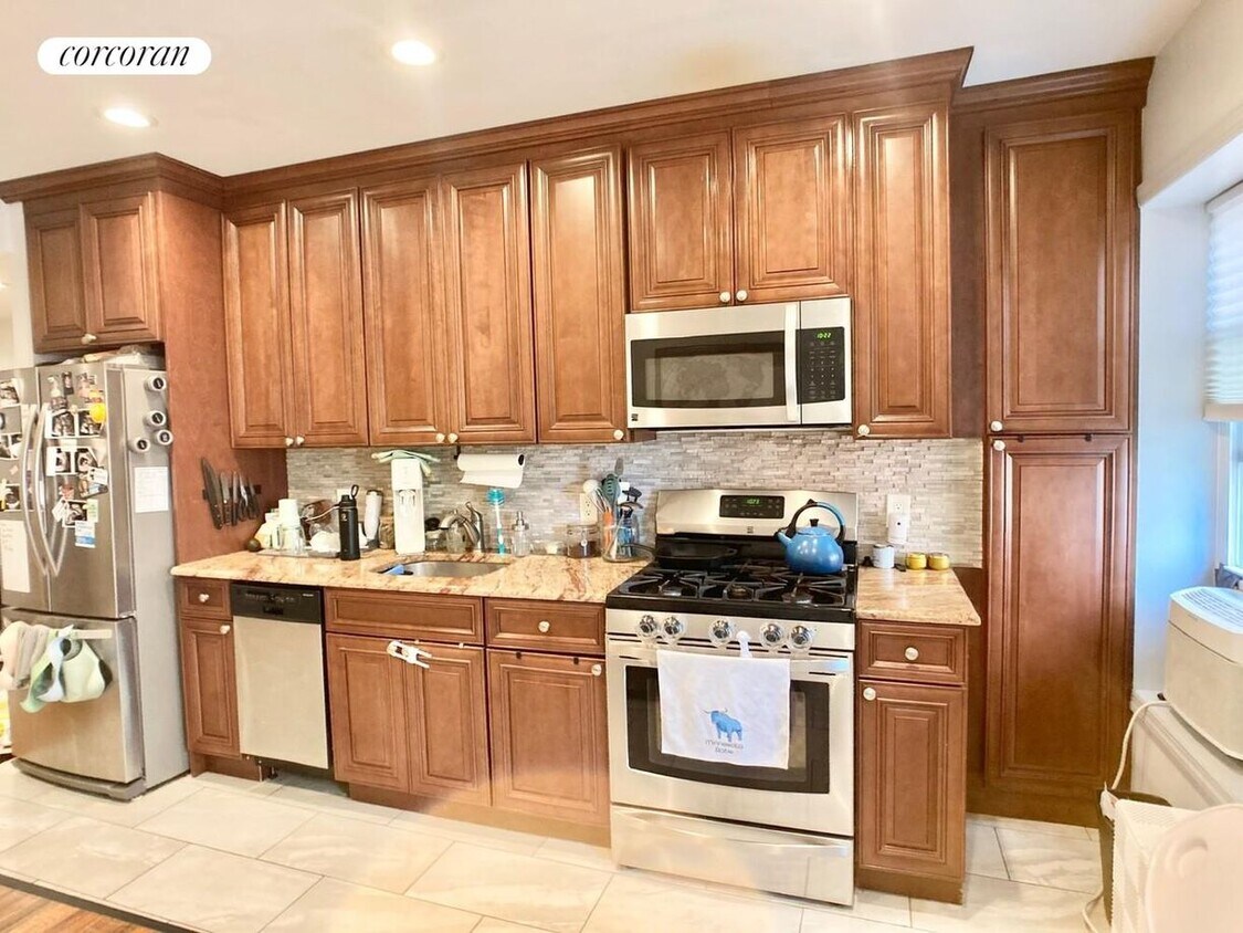 Foto principal - 592 6th Ave