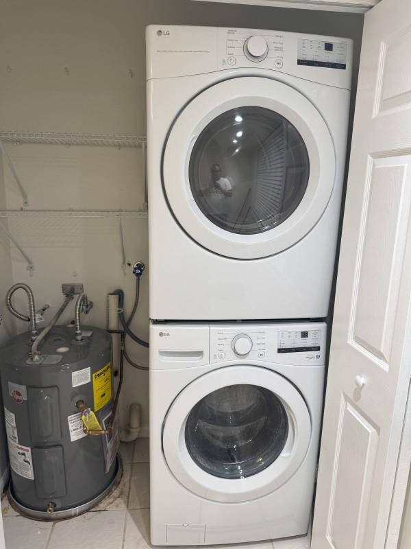 Washer-Dryer in Utility room - 7608 NW 18th St