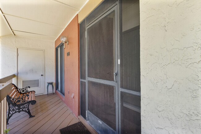 Building Photo - 12950 Dartford Trail